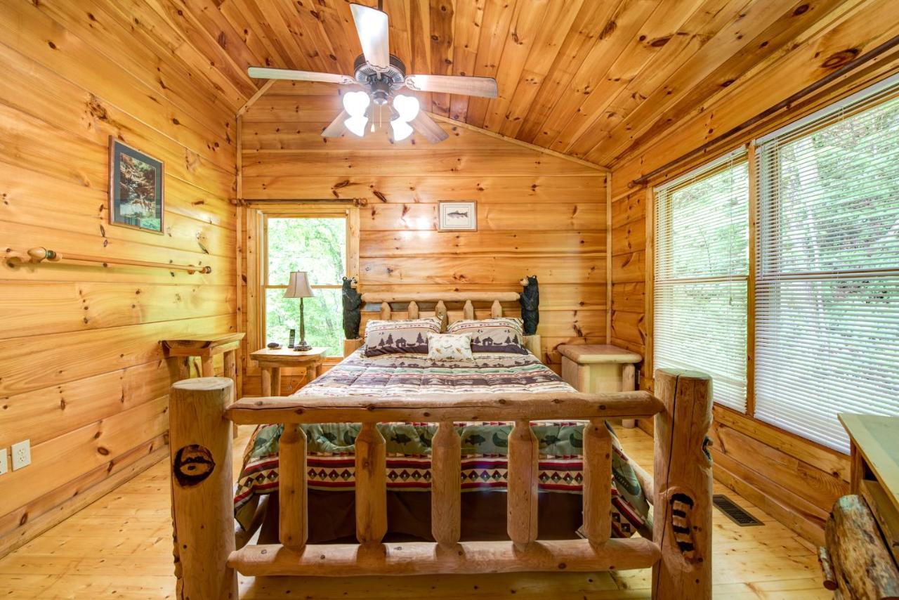 Cabin Of Dreams, 3 Bedroom Water View, Wifi, Hot Tub, Pool Table, Sleep 8 Sevierville Exteriör bild
